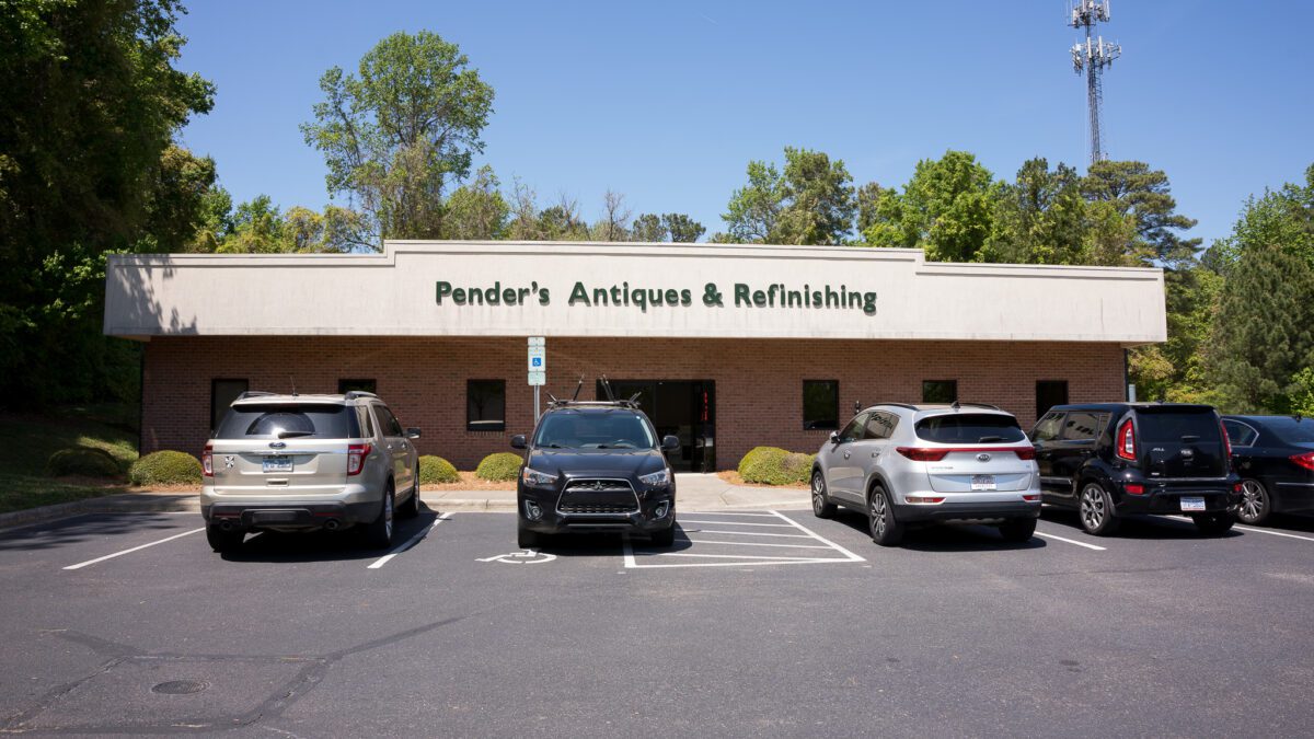 A front facing view of Pender's Antiques & Refinishing